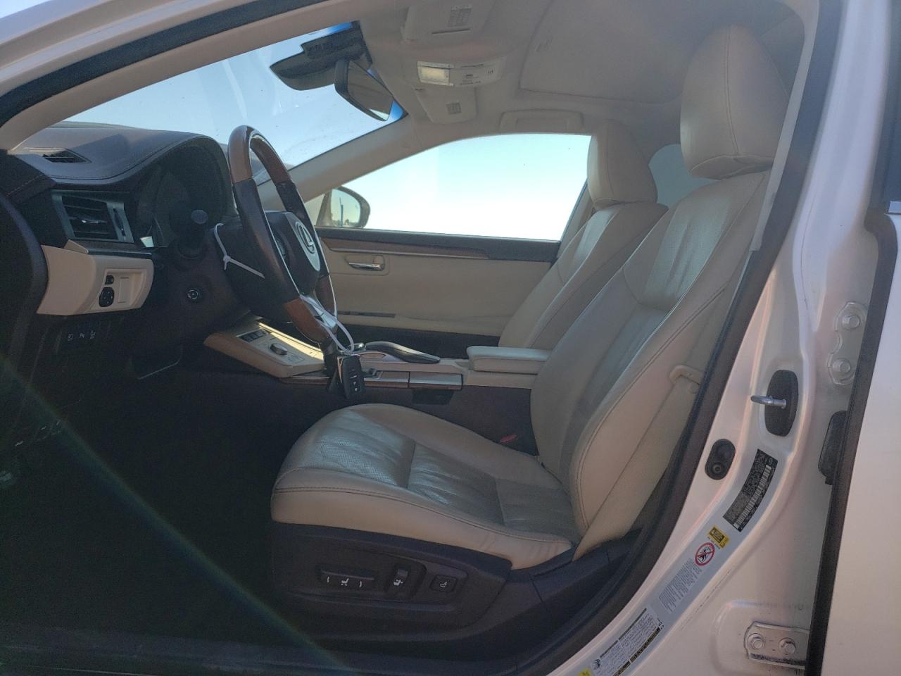 JTHBW1GG6H2136230 2017 Lexus Es 300H