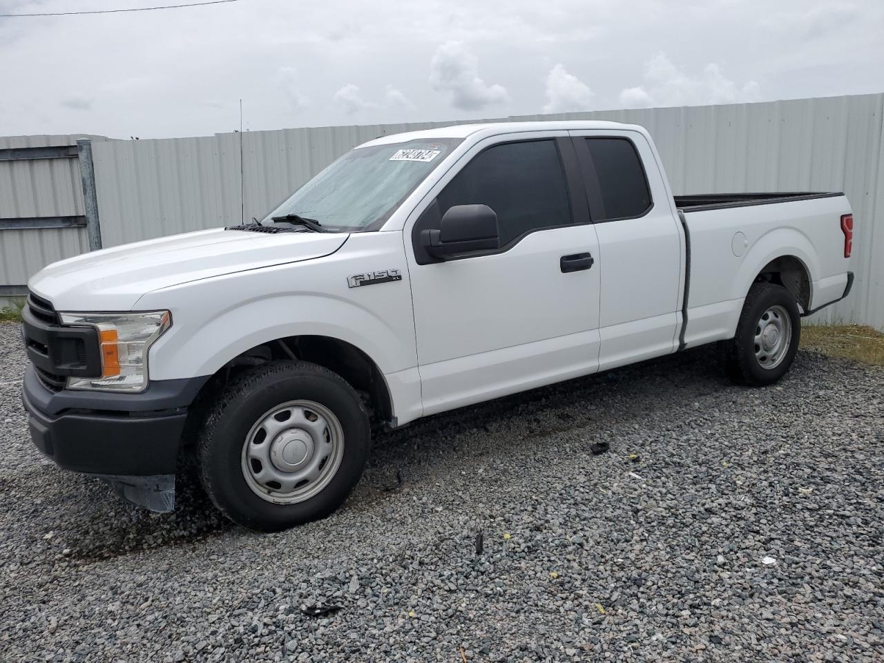 1FTEX1CG6JFE69513 2018 Ford F150 Super Cab