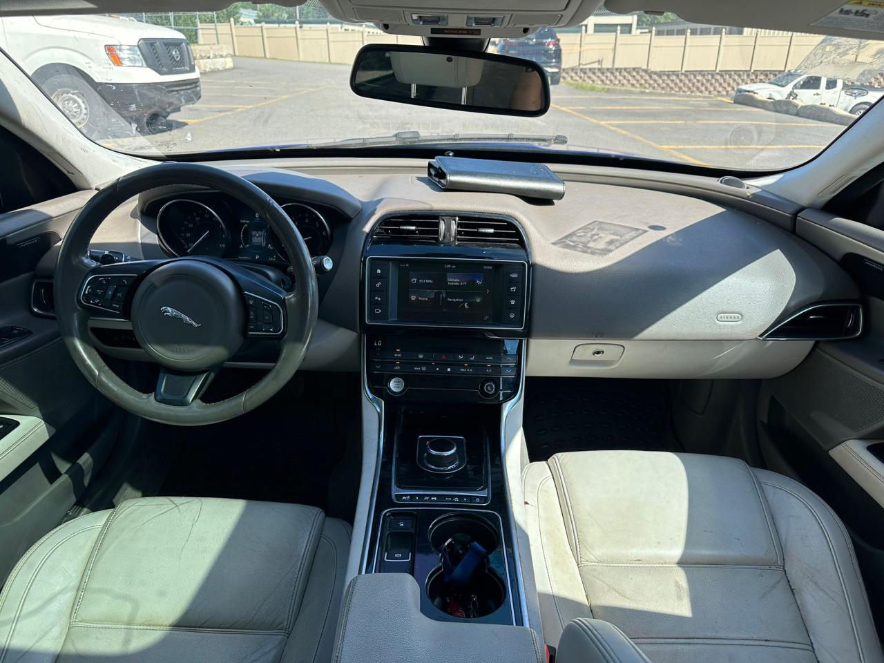 SAJAK4BV8HA960611 2017 Jaguar Xe Prestige