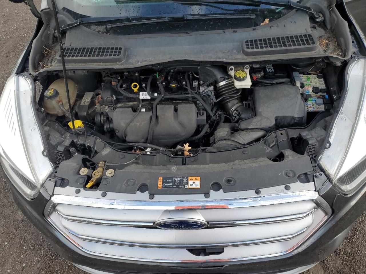 1FMCU9G97HUB98098 FORD ESCAPE 2017