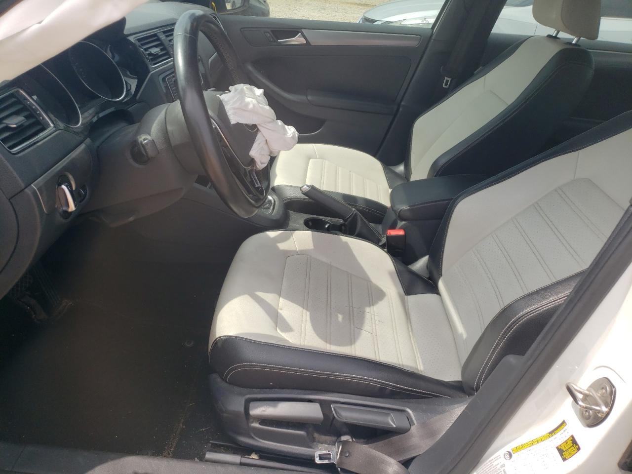 3VWD17AJ4GM408844 2016 Volkswagen Jetta Sport