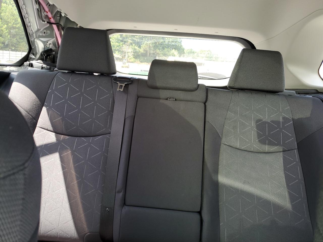 JTMRWRFV9MJ053633 2021 Toyota Rav4 Xle