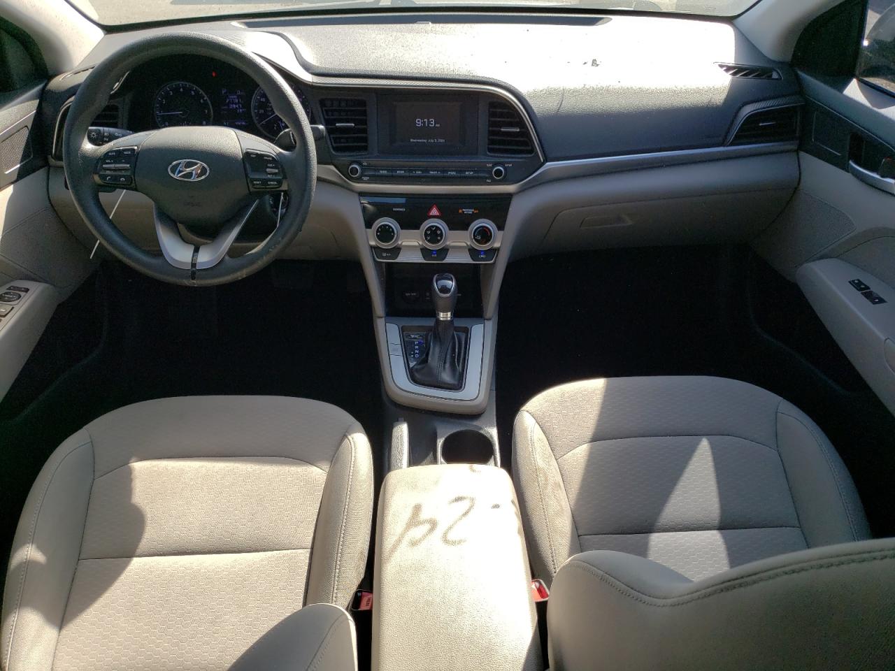 5NPD74LF2KH438982 2019 Hyundai Elantra Se