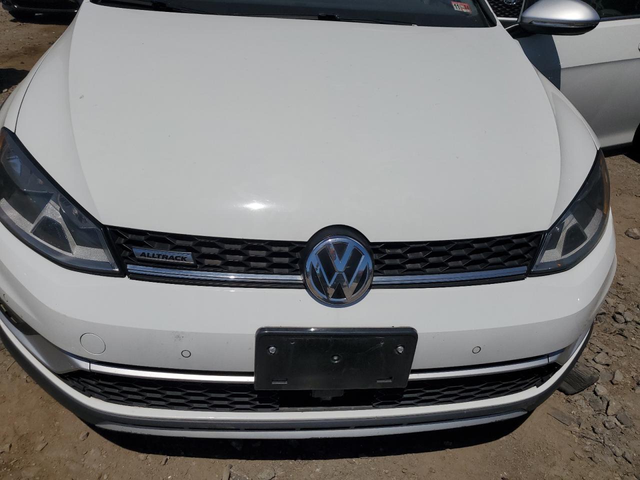 3VWH17AU4HM505636 2017 Volkswagen Golf Alltrack S