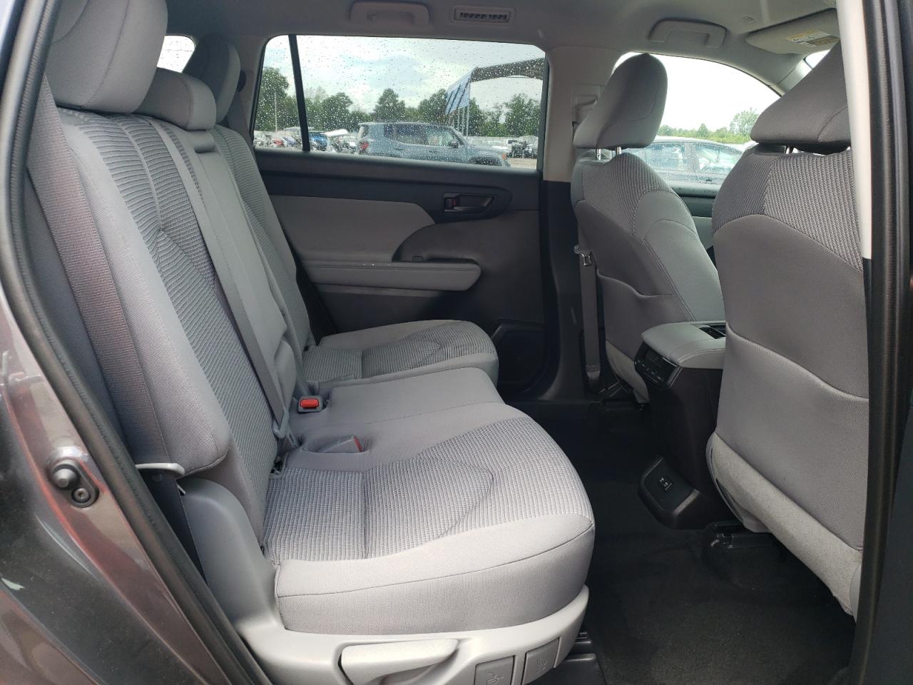 5TDZZRAH8MS085243 2021 Toyota Highlander L