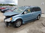 CHRYSLER TOWN & COU photo