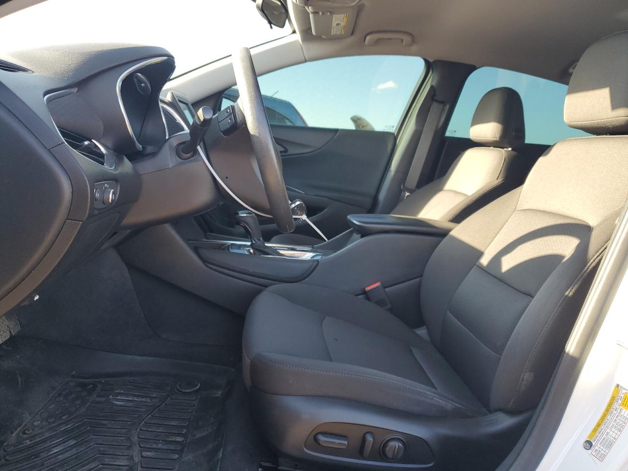 1G1ZD5ST2JF273433 CHEVROLET MALIBU 2018