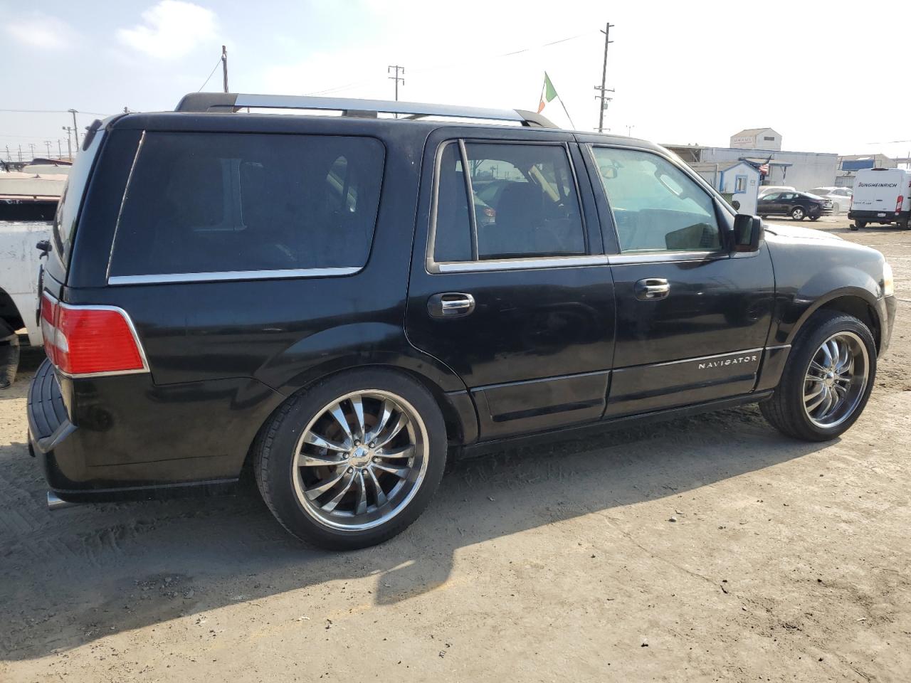 5LMFU27518LJ06598 2008 Lincoln Navigator