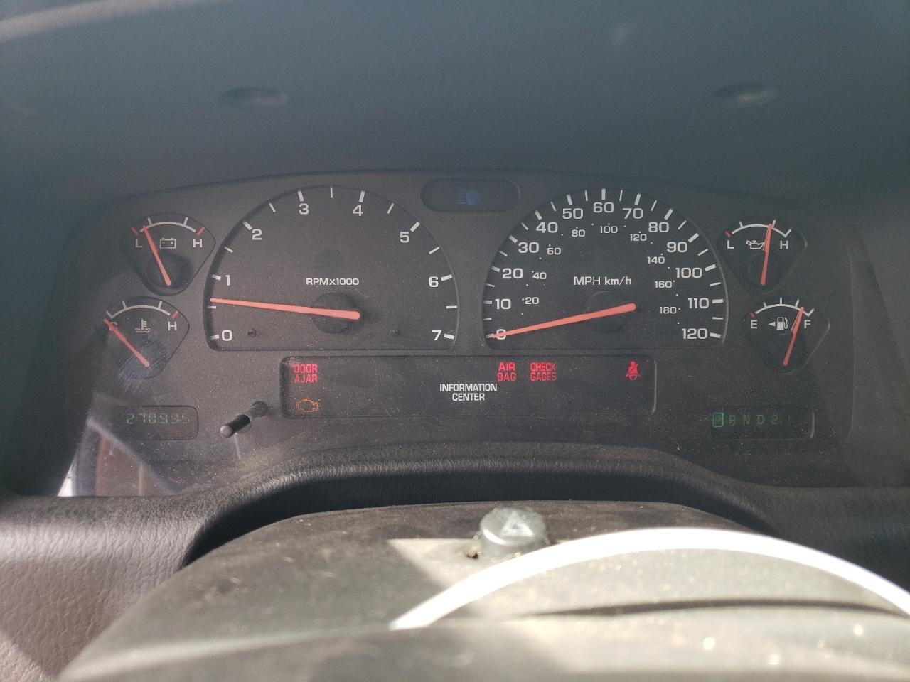 1B4HR38N52F173780 2002 Dodge Durango Sport