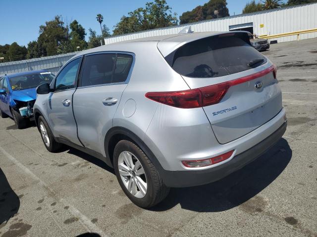 VIN KNDPMCAC3J7381350 2018 KIA Sportage, LX no.2