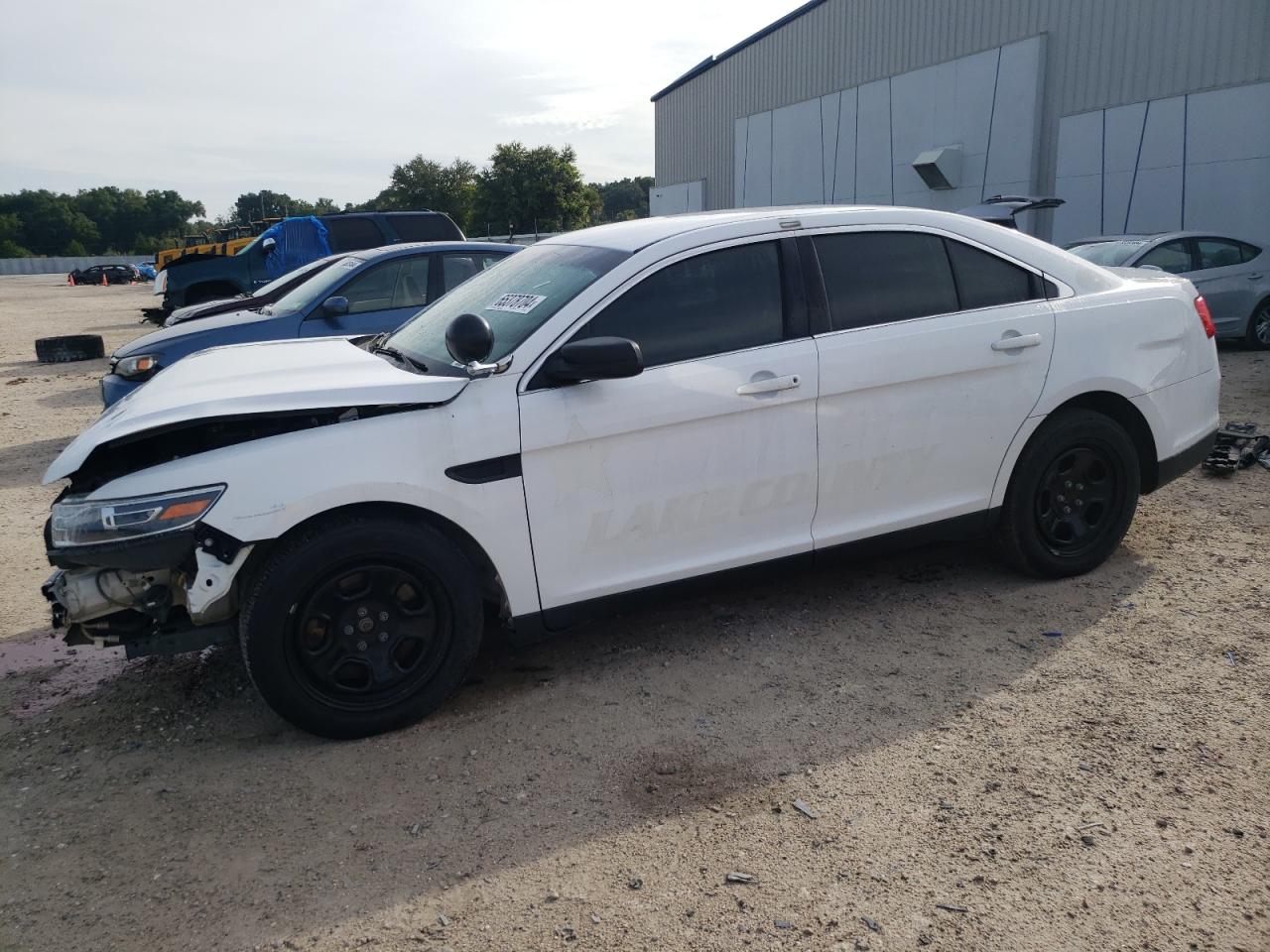 1FAHP2L82KG108230 FORD TAURUS POL 2019