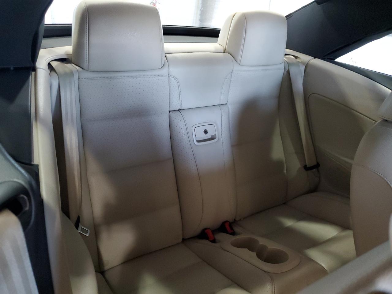 WVWBW7AH9CV010098 2012 Volkswagen Eos Komfort