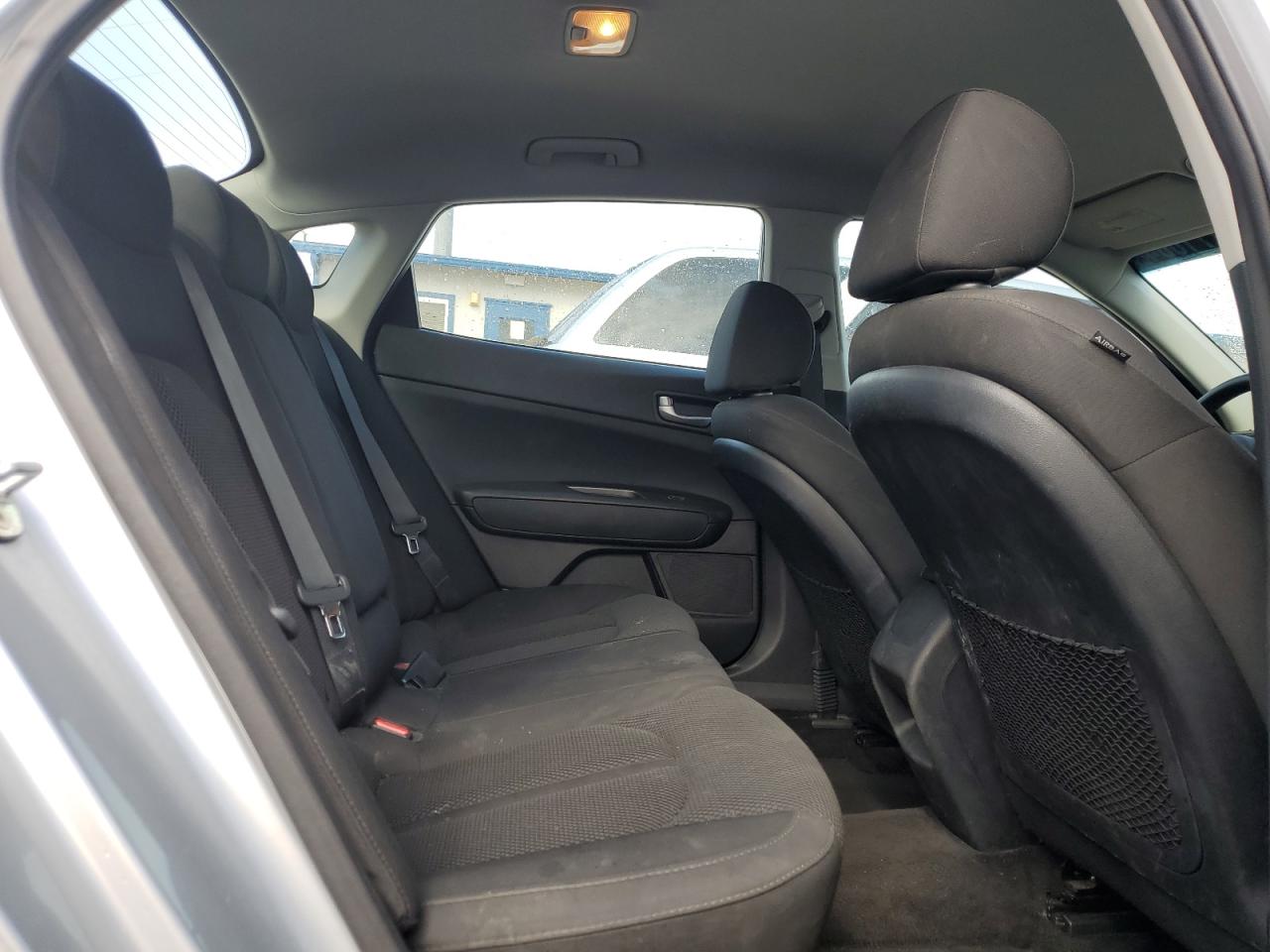 5XXGT4L38LG393686 2020 Kia Optima Lx