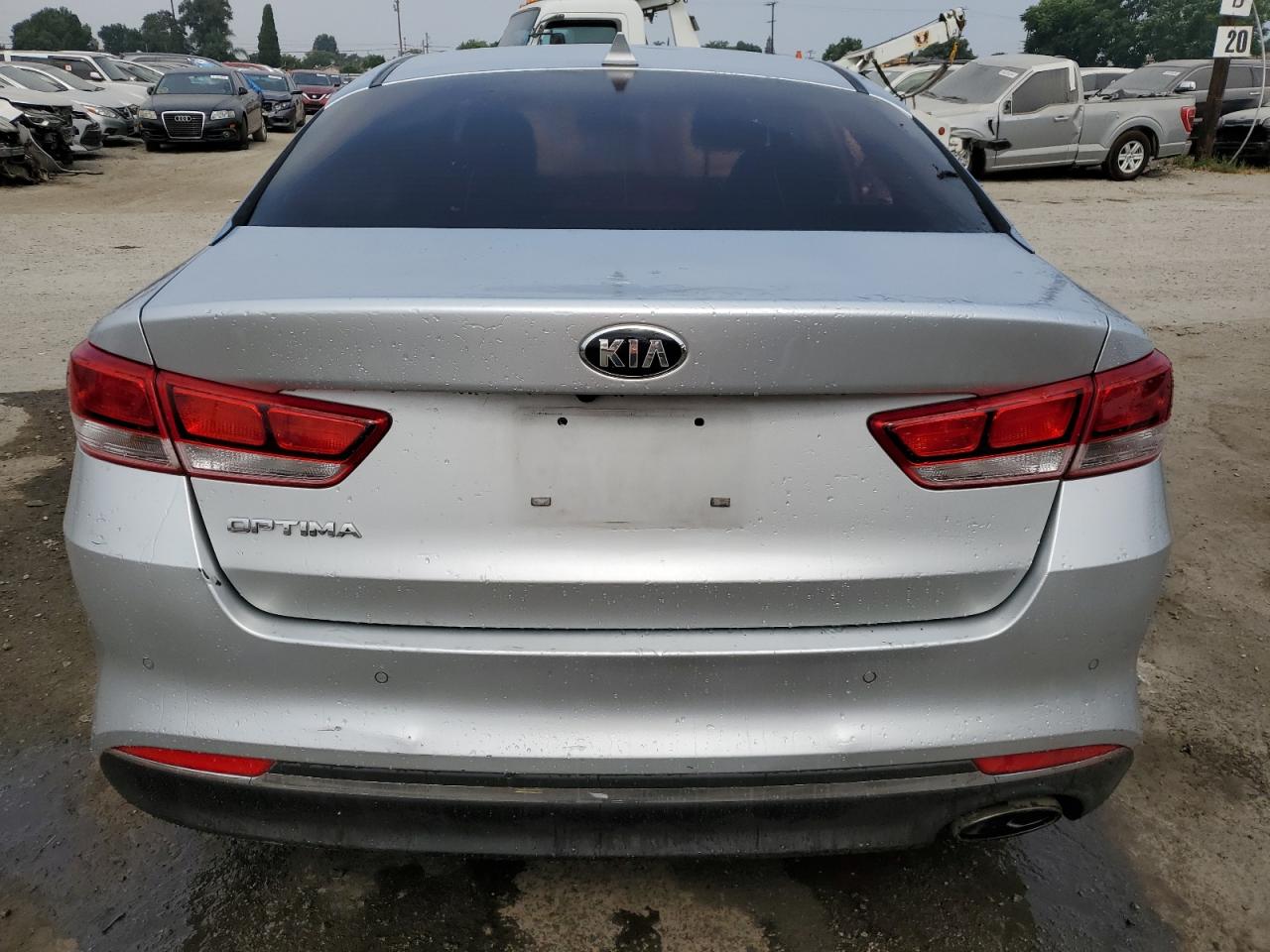 5XXGT4L33JG252134 2018 Kia Optima Lx