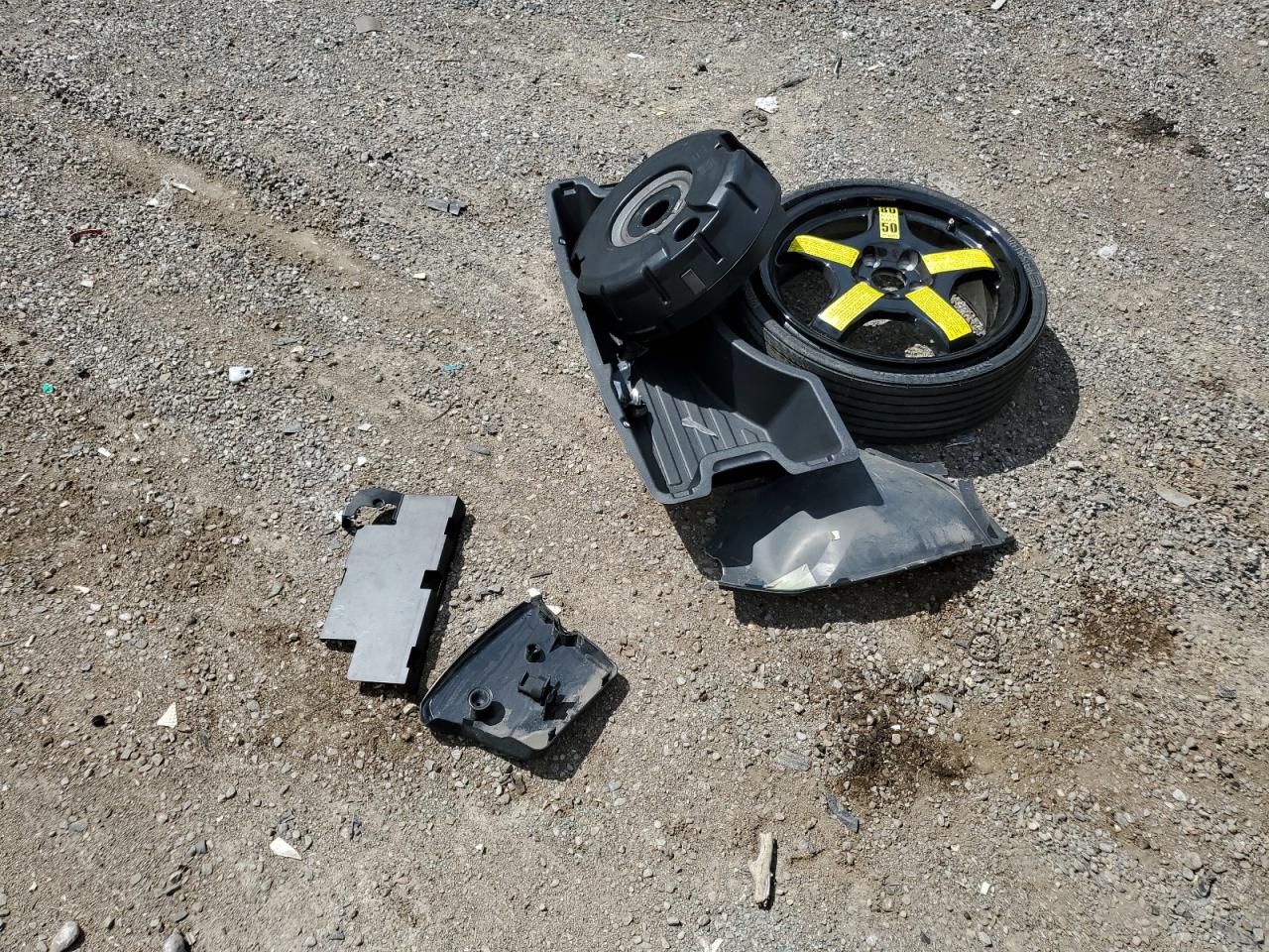 WA1CKCFP9AA051161 2010 Audi Q5 Premium