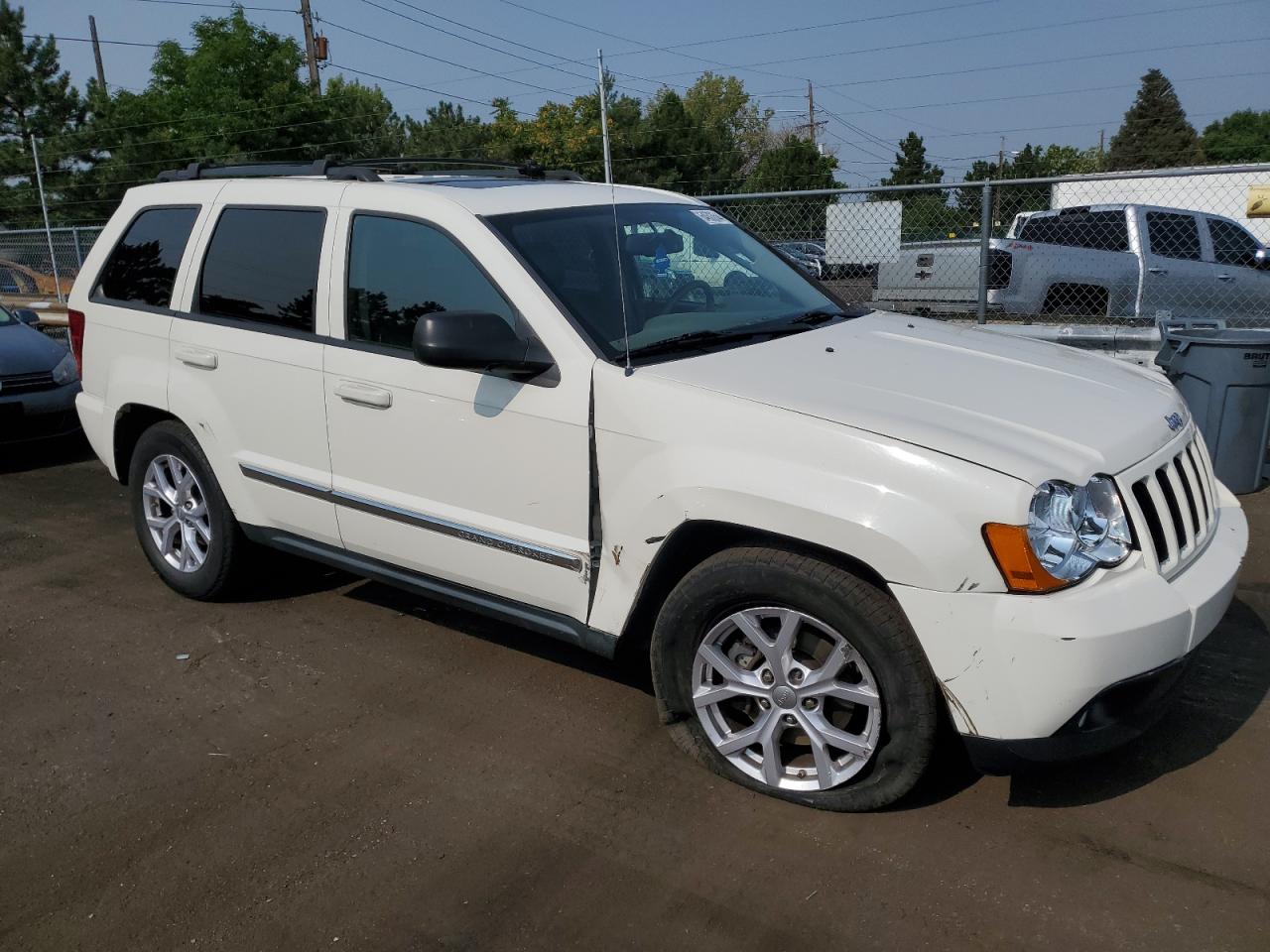 2010 Jeep GRAND CHER, LAREDO