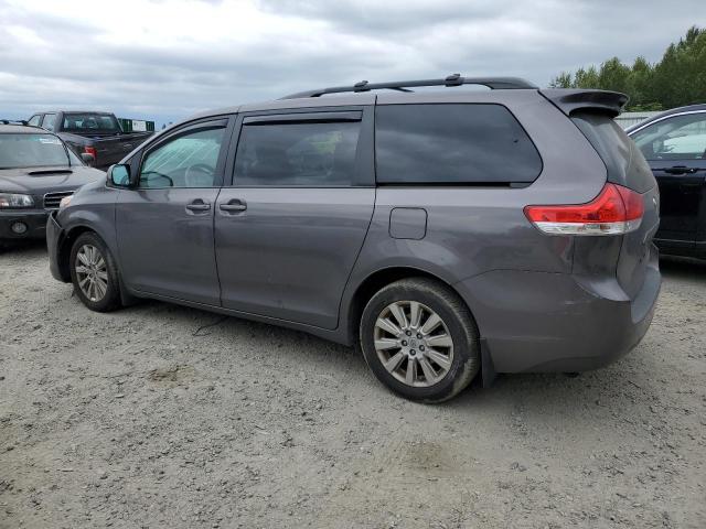 VIN 5TDDK3DC2DS065470 2013 Toyota Sienna, Xle no.2