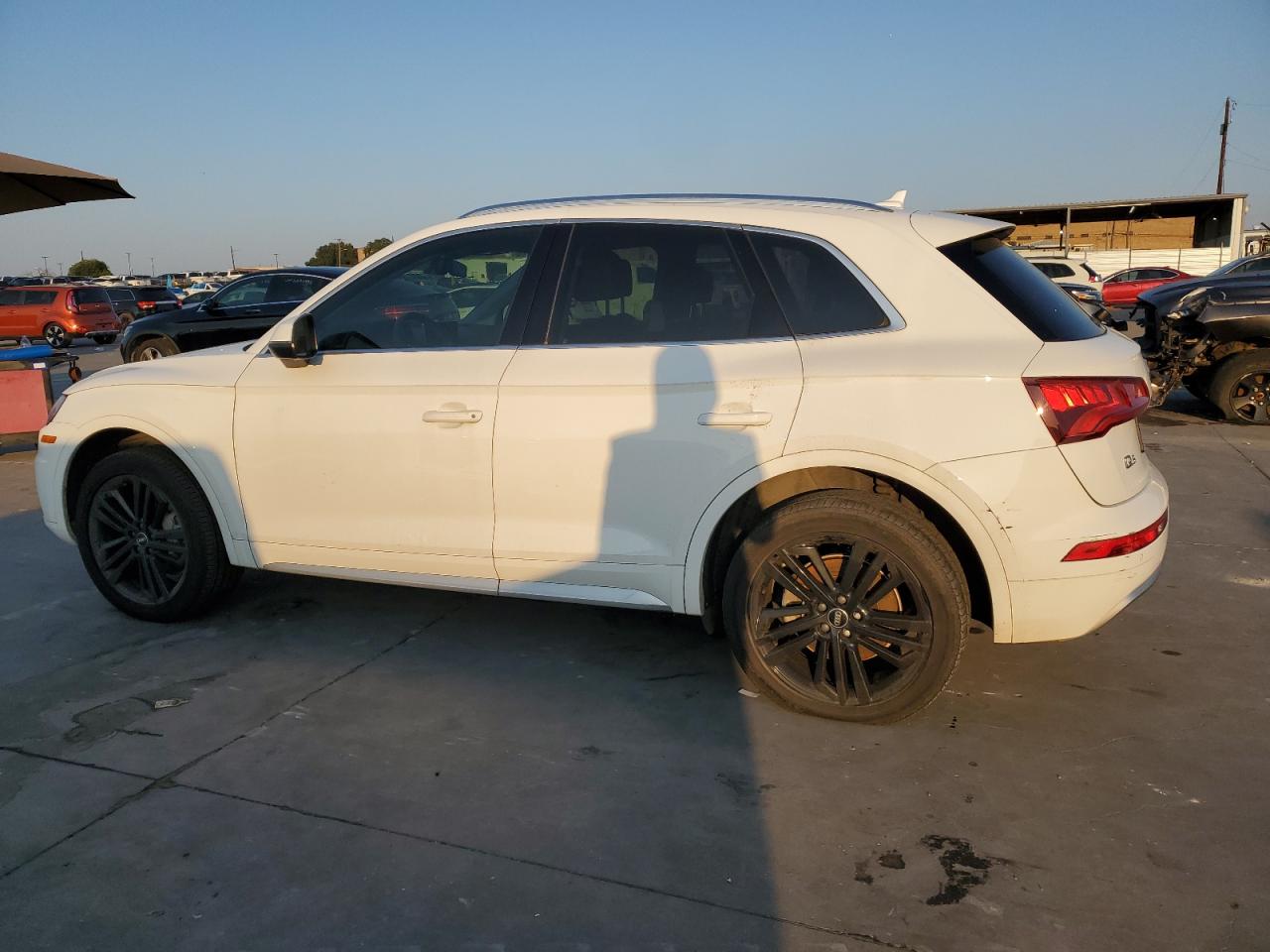 WA1BNAFY2J2208359 2018 Audi Q5 Premium Plus