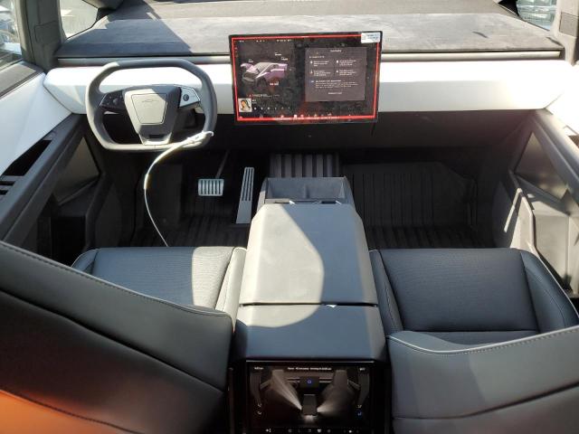 2024 TESLA CYBERTRUCK 7G2CEHEE8RA016487