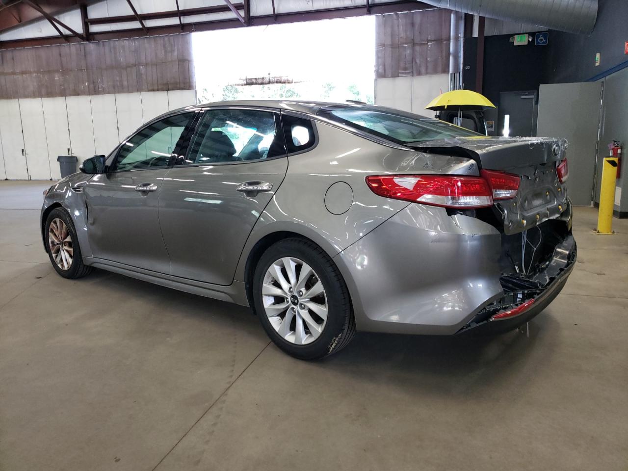 2016 Kia Optima Ex vin: 5XXGU4L30GG040023