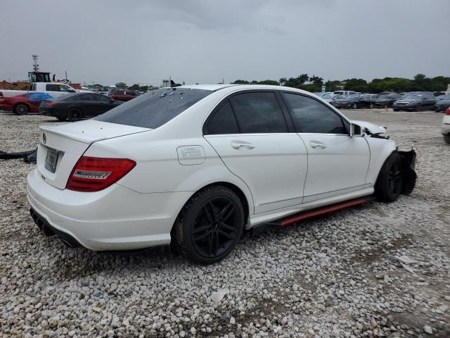 VIN WDDGF8AB2DR276229 2013 Mercedes-Benz C-Class, 3... no.3