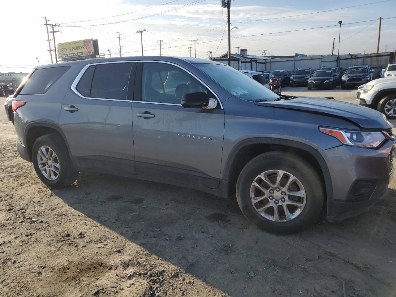 2020 Chevrolet Traverse Ls vin: 1GNERFKW6LJ125882