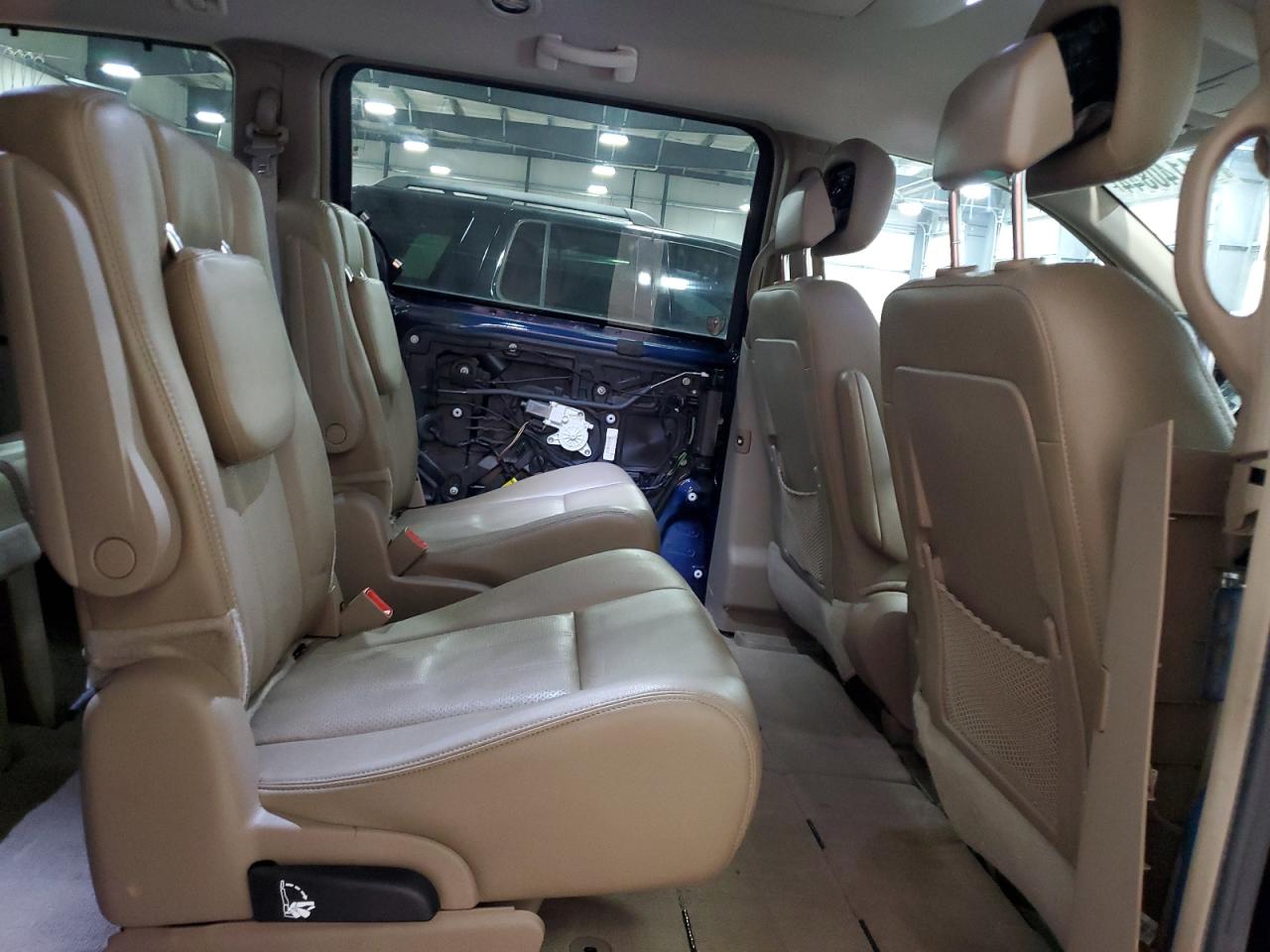 2C4RC1CG1GR215514 2016 Chrysler Town & Country Touring L