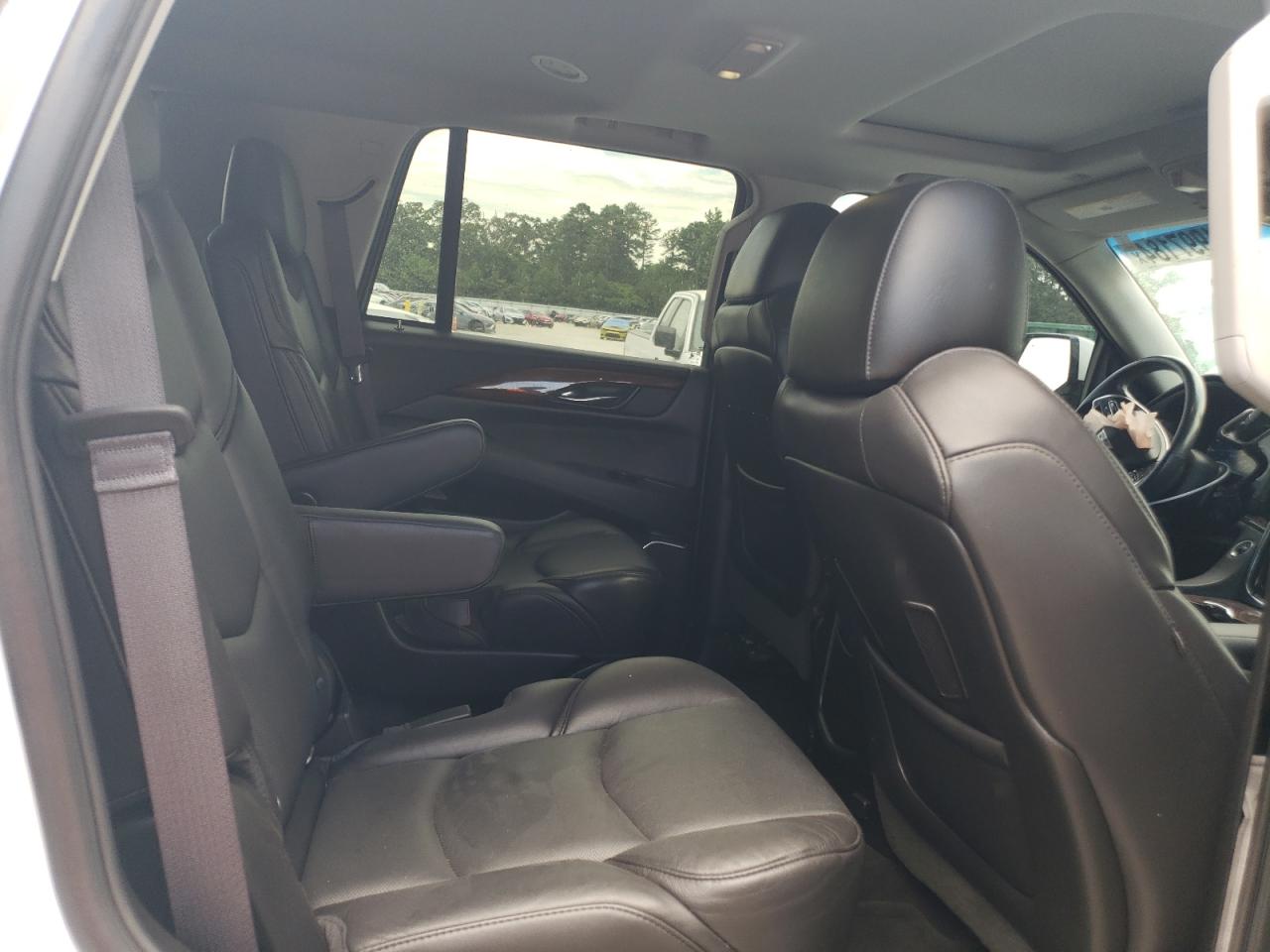 1GYS4BKJ2GR374883 2016 Cadillac Escalade Luxury