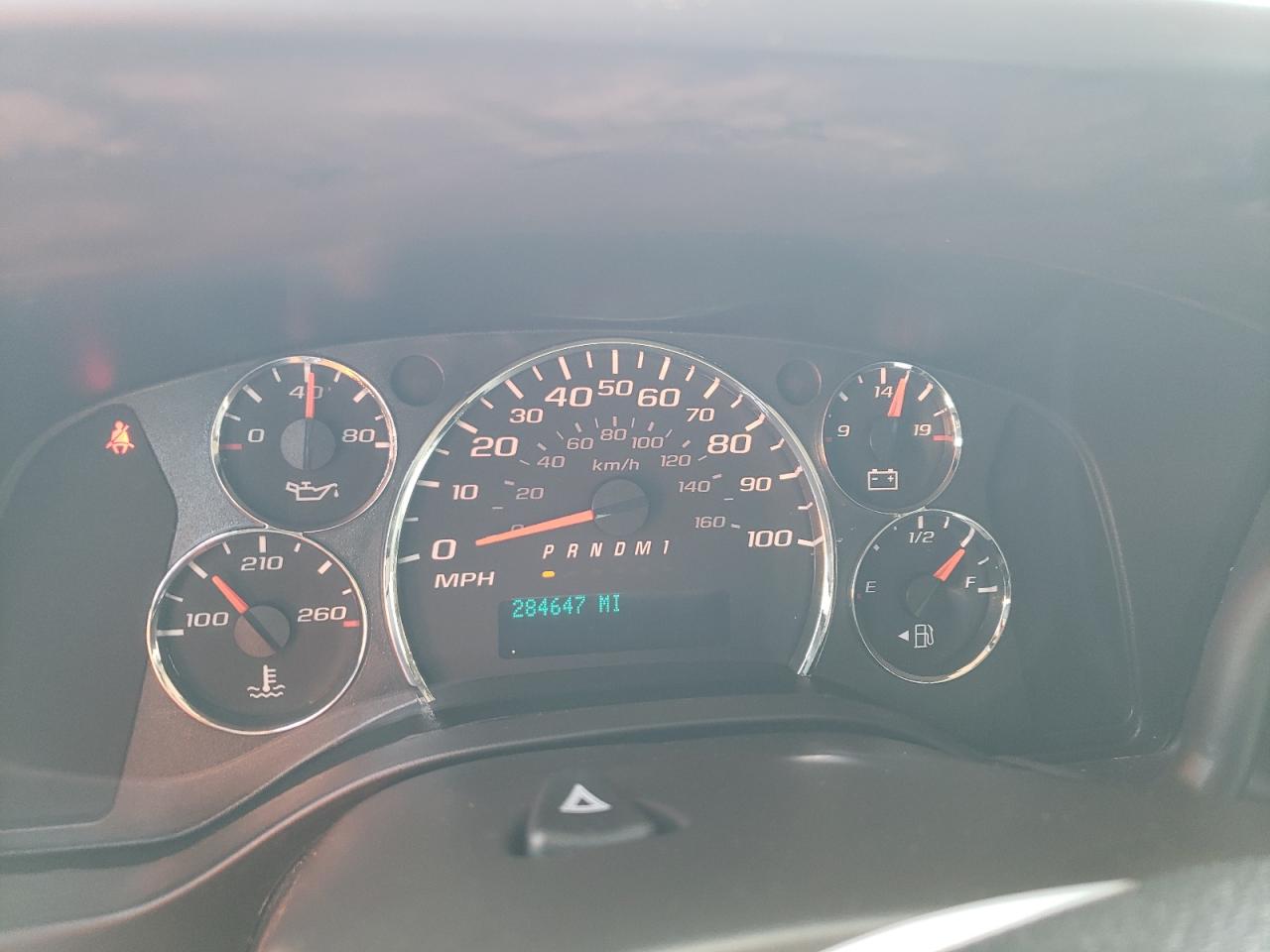 1GCWGAFF1H1189996 2017 Chevrolet Express G2500