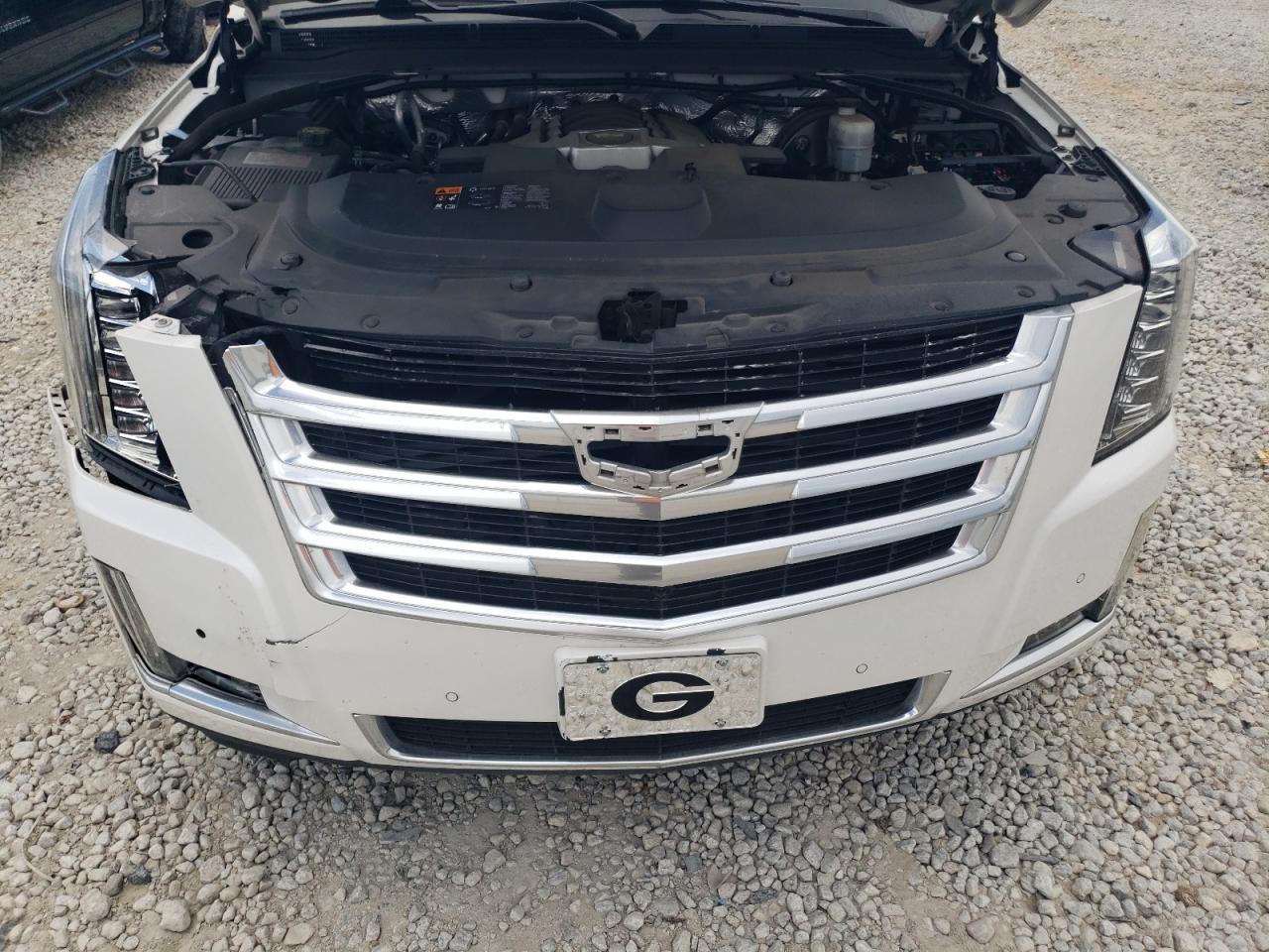 1GYS4BKJ2GR374883 2016 Cadillac Escalade Luxury