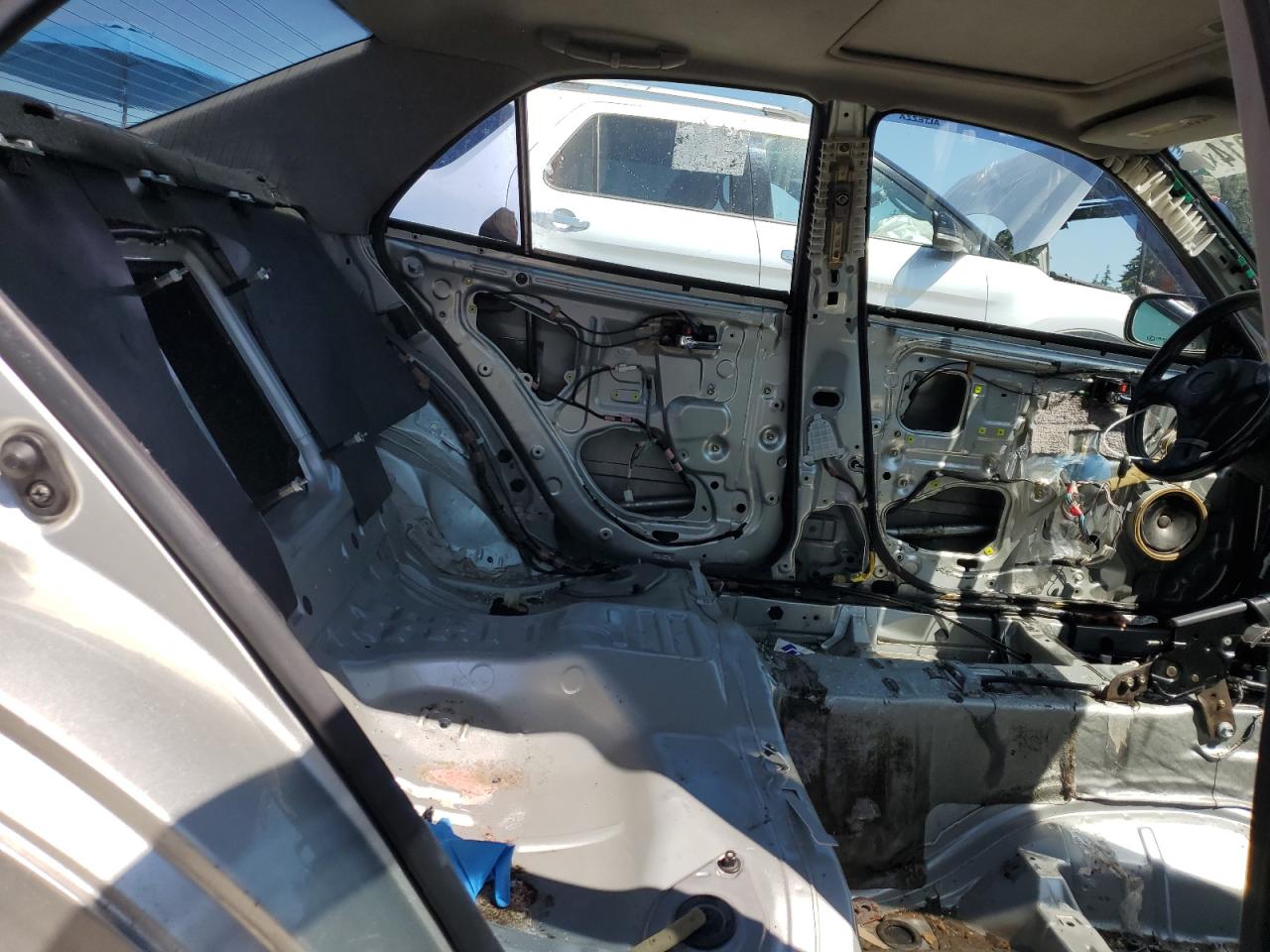 JTHBD182110026664 2001 Lexus Is 300