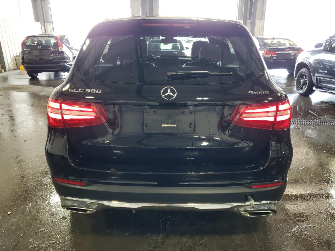 WDC0G4KB6HF143667 2017 Mercedes-Benz Glc 300 4Matic