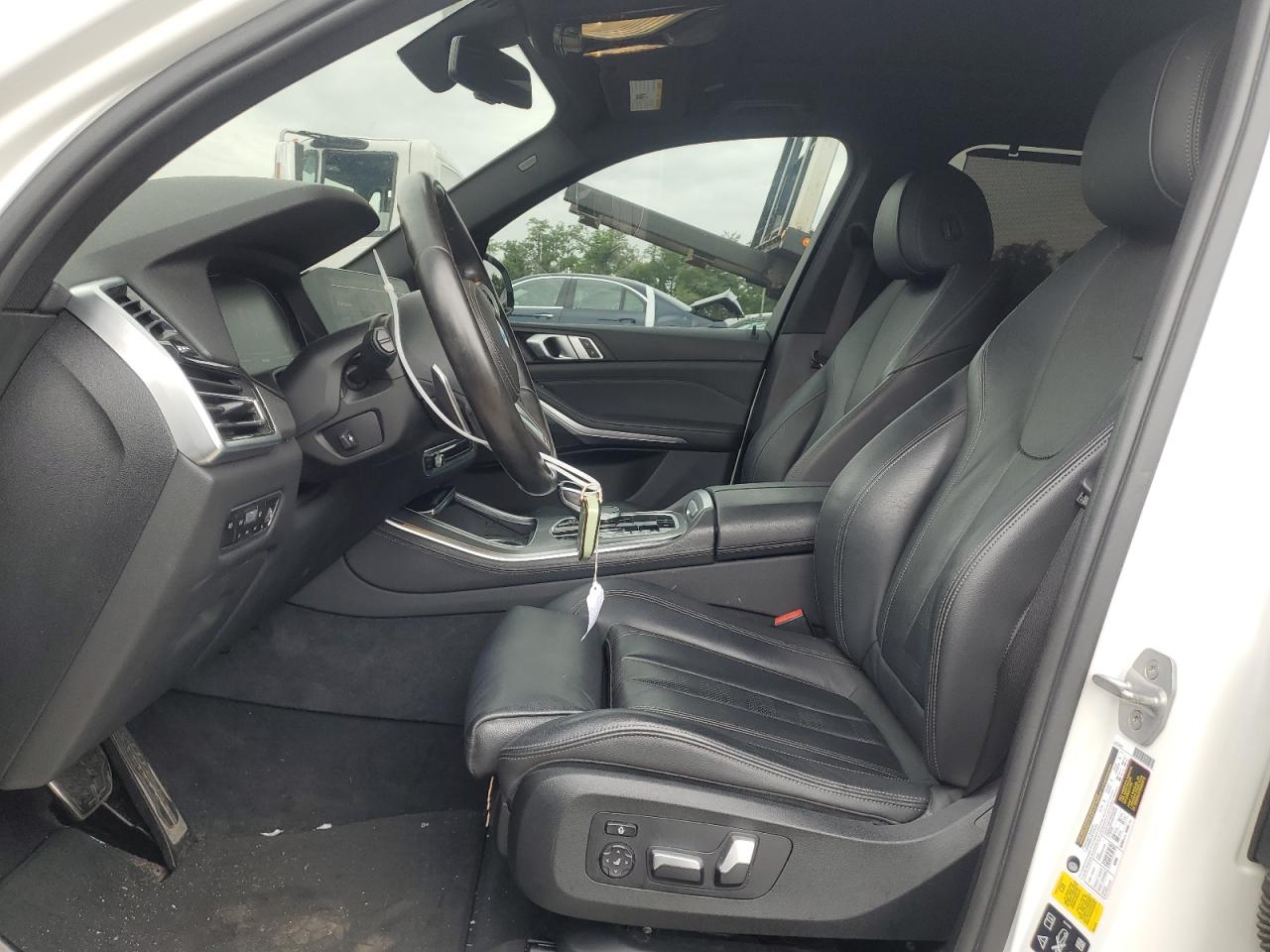 5UXCR6C51KLL13054 2019 BMW X5 xDrive40I