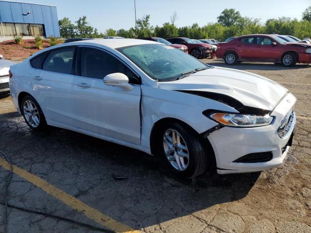 VIN 3FA6P0H7XGR147823 2016 Ford Fusion, SE no.4