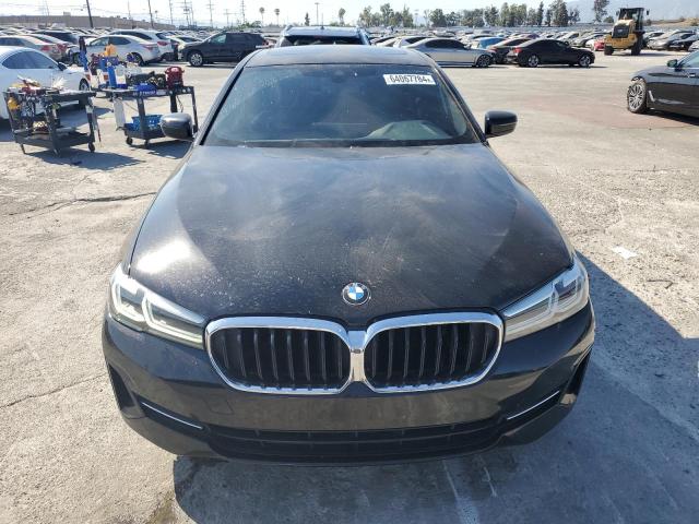 VIN WBA13AG09MCF42113 2021 BMW 5 Series, 530E no.5