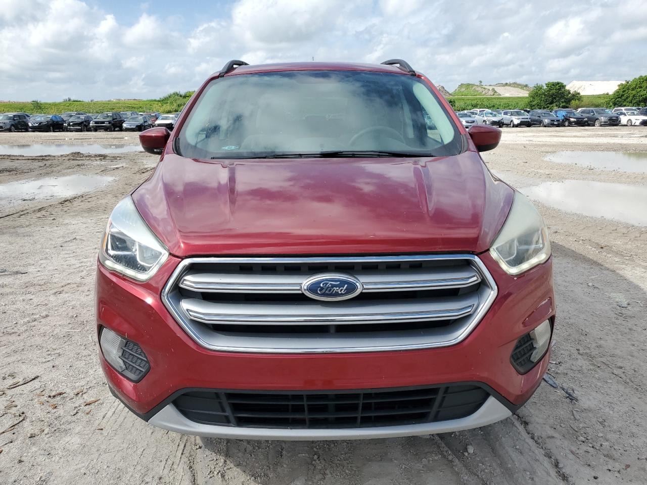 1FMCU0GD2HUD35366 FORD ESCAPE 2017