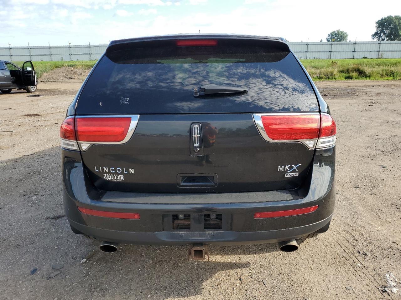 2LMDJ8JK2DBL26299 2013 Lincoln Mkx