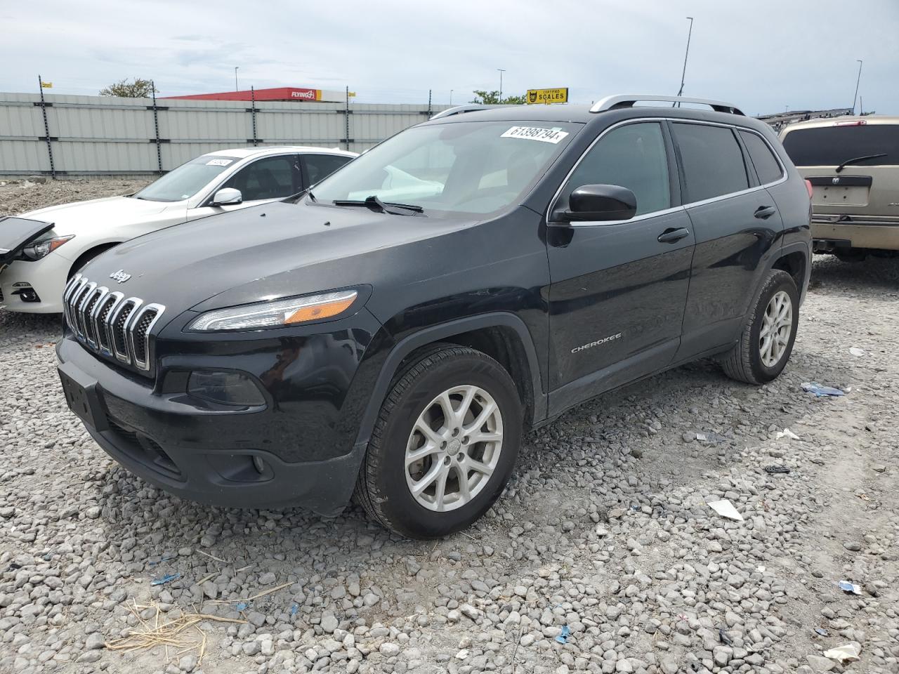 1C4PJMCB5JD501959 2018 Jeep Cherokee Latitude