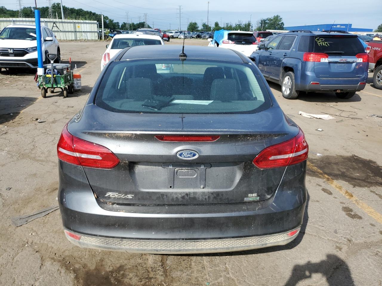 1FADP3FE3JL267804 2018 Ford Focus Se