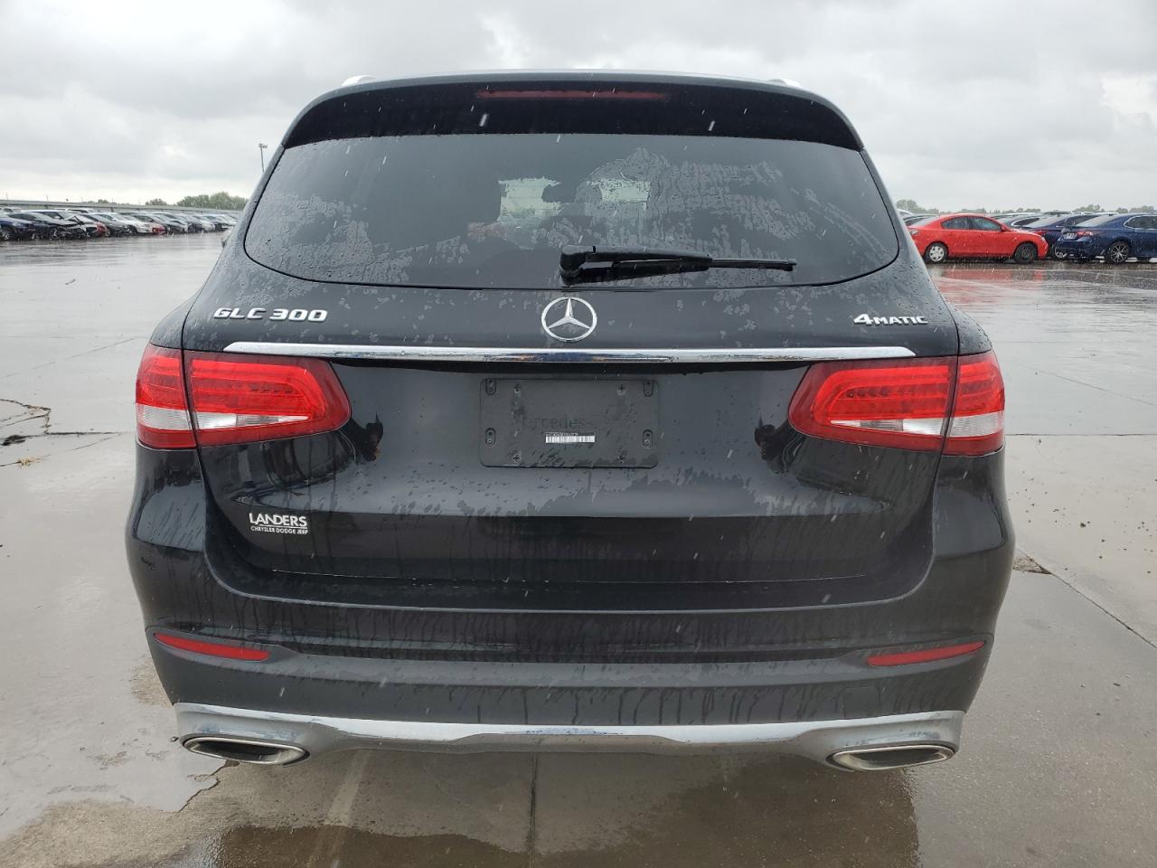 WDC0G4KB8JV063735 2018 Mercedes-Benz Glc 300 4Matic