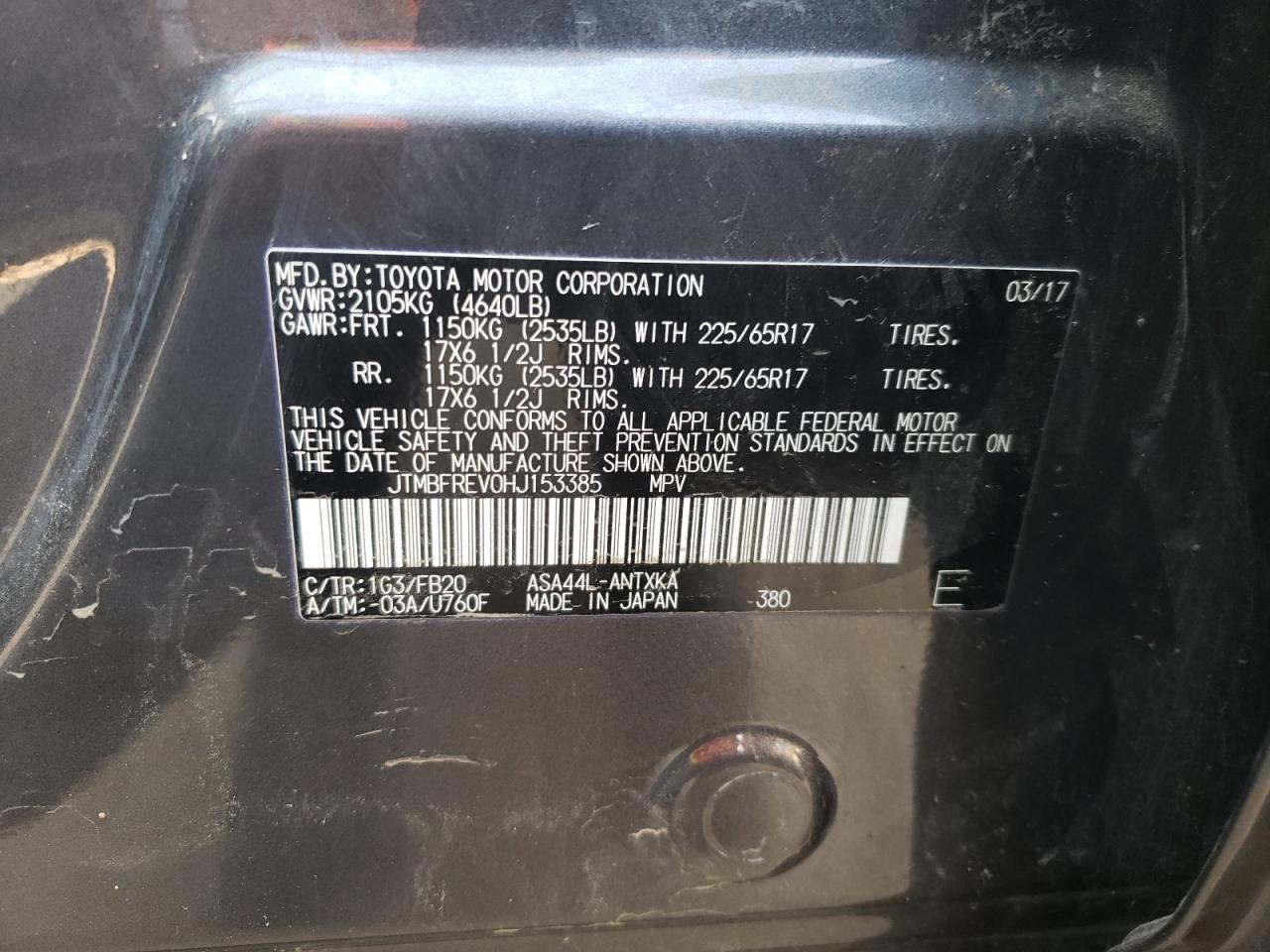 JTMBFREV0HJ153385 2017 Toyota Rav4 Le