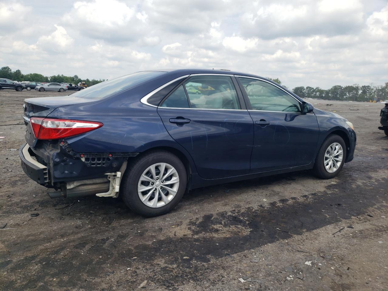 4T4BF1FK6FR462510 2015 Toyota Camry Le