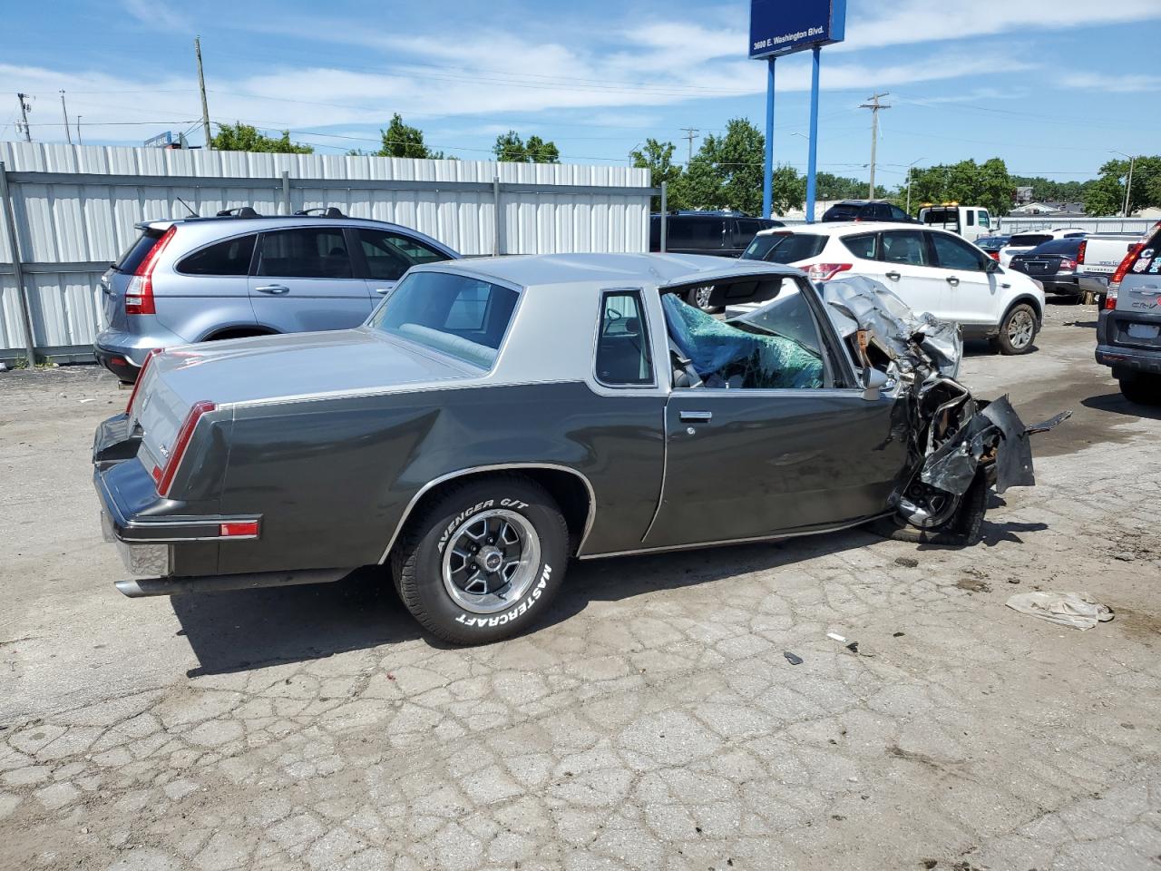 Lot #2974641566 1983 OLDSMOBILE CUTLASS SU