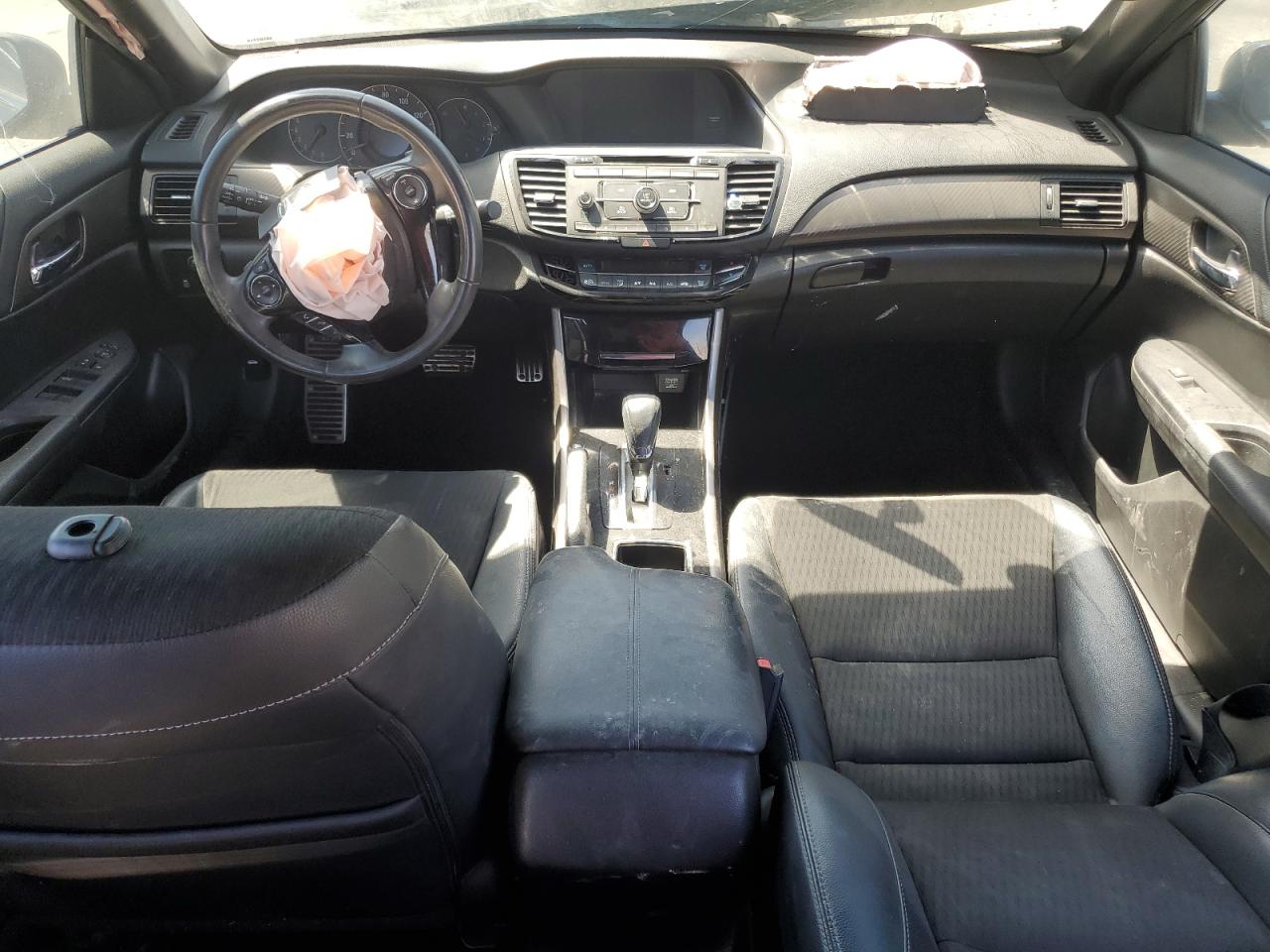 1HGCR2F59HA221833 HONDA ACCORD 2017