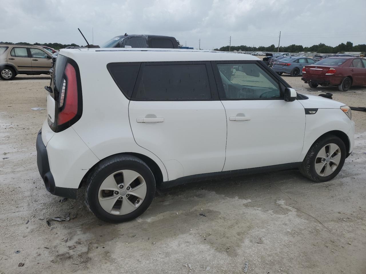 2014 Kia Soul vin: KNDJN2A27E7709363