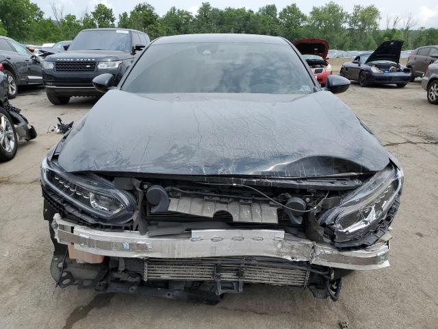 VIN 1HGCV1F35JA257772 2018 Honda Accord, Sport no.5