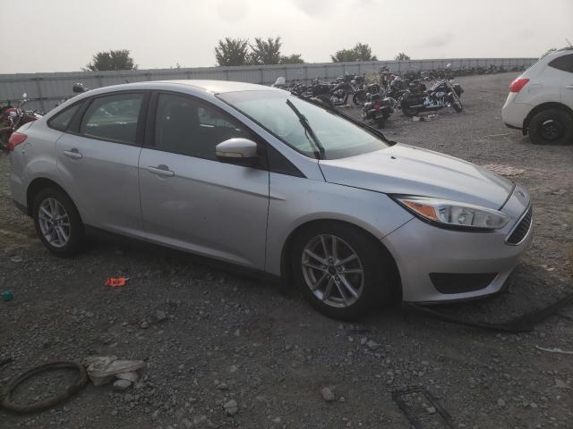 VIN 1FADP3F21FL312462 2015 Ford Focus, SE no.4