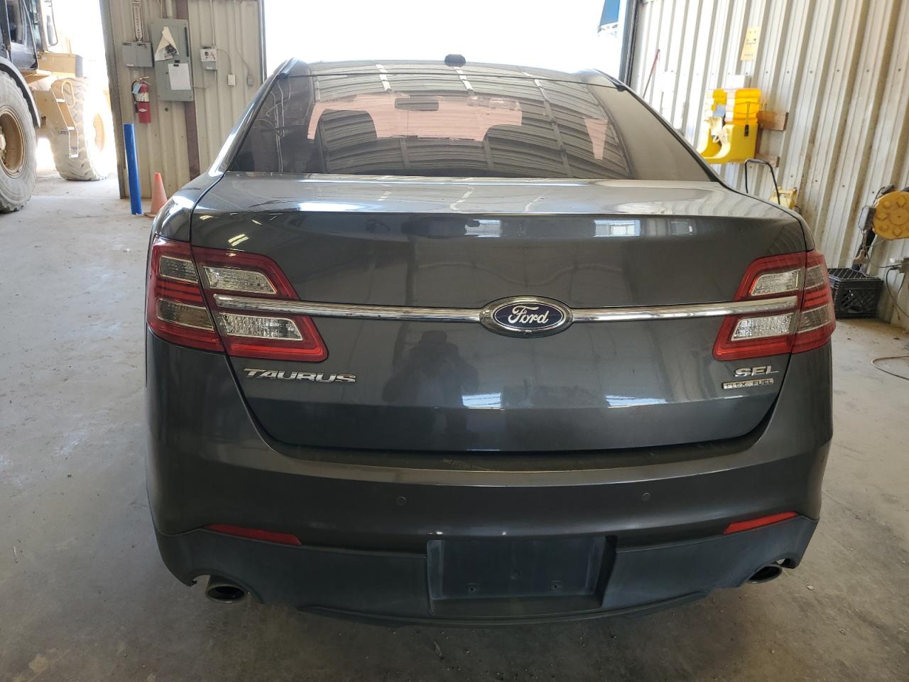 1FAHP2E83GG153780 2016 Ford Taurus Sel