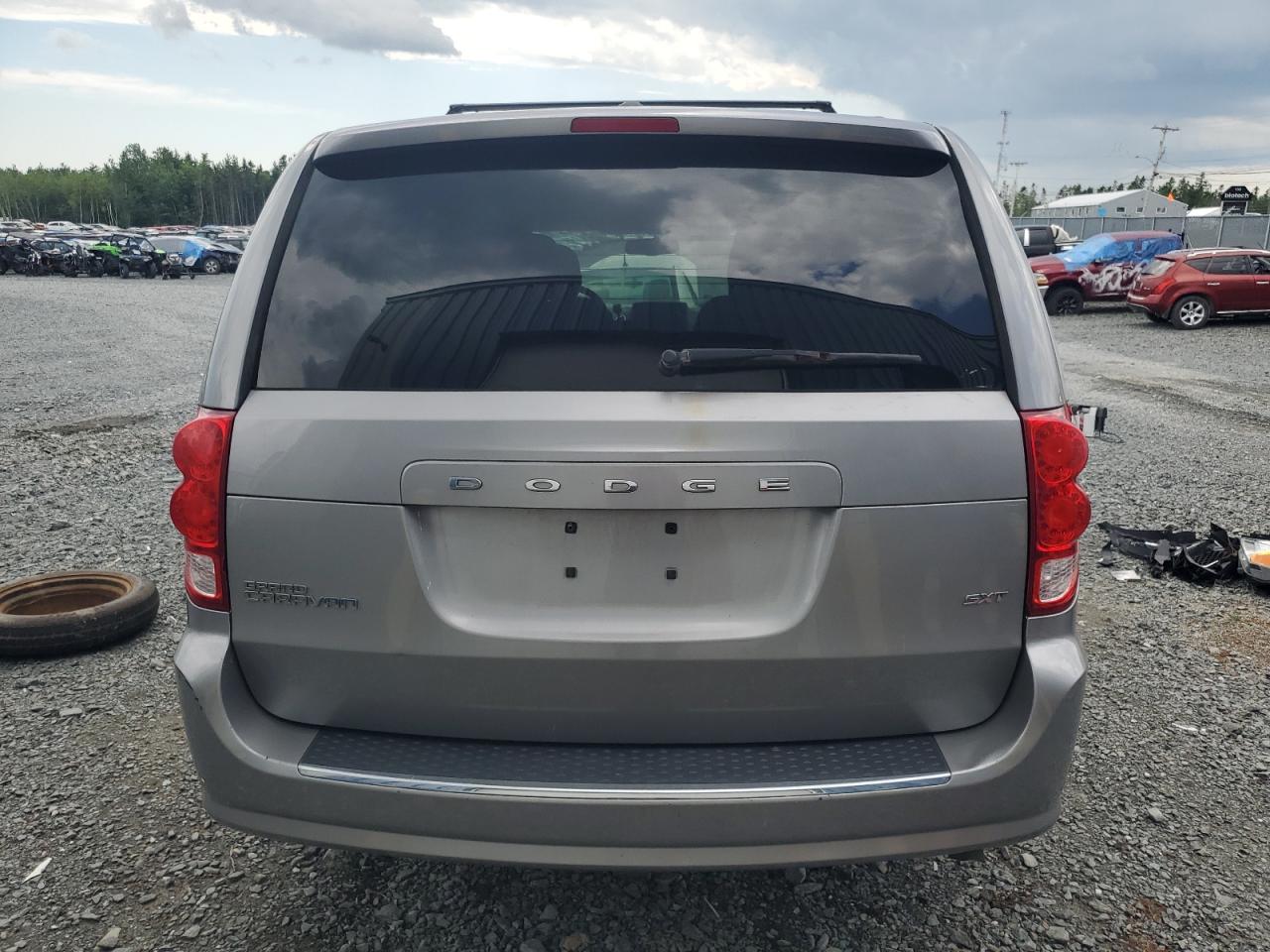 2C4RDGBG1FR701529 2015 Dodge Grand Caravan Se