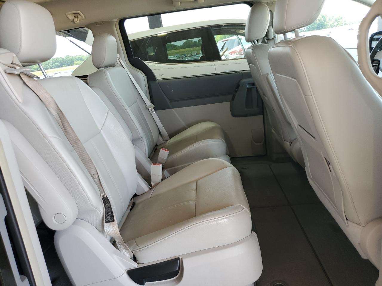 2A8HR54P28R118073 2008 Chrysler Town & Country Touring